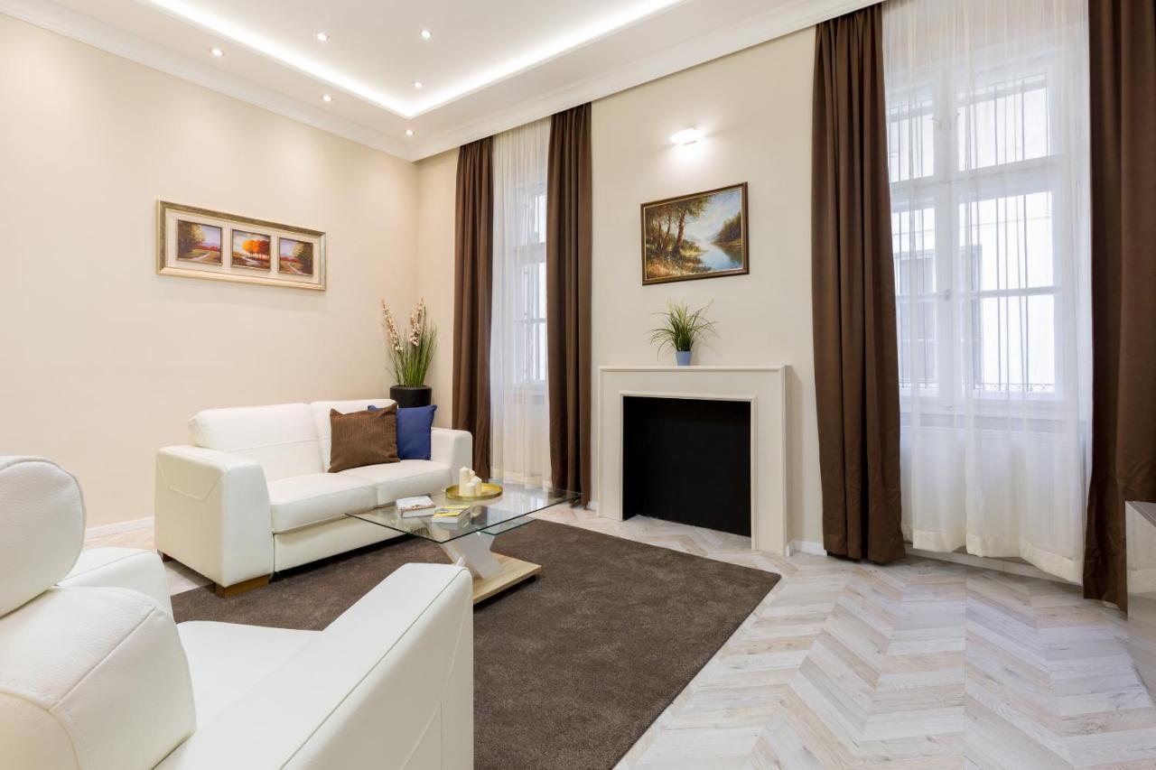 Cozy Dream Home In The Absolute Center Budapest Bagian luar foto